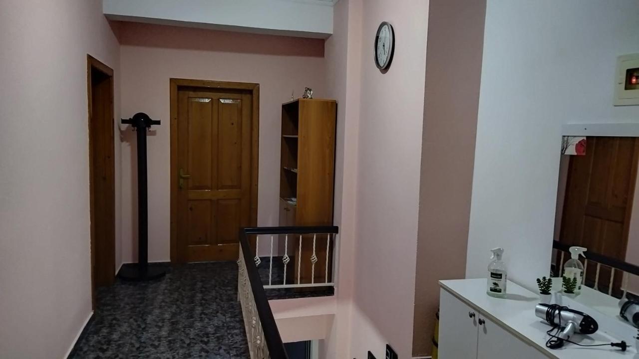 New Apartament Pogradec Bagian luar foto